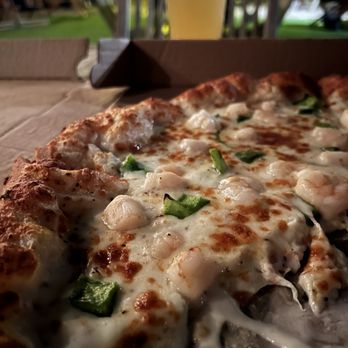 Lighthouse Pizza - Corolla - Lighthouse Special with peppers - Pizza Near Me - Corolla, North Carolina Lighthouse Pizza - Corolla - Lighthouse Special with peppers - Pizza Near Me - Corolla, North Carolina