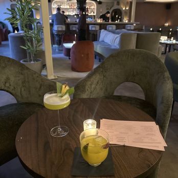 Melrose - The drinks are great and the environment is a vibe - Cocktail Bars Near Me - Houston, Texas Melrose - The drinks are great and the environment is a vibe - Cocktail Bars Near Me - Houston, Texas