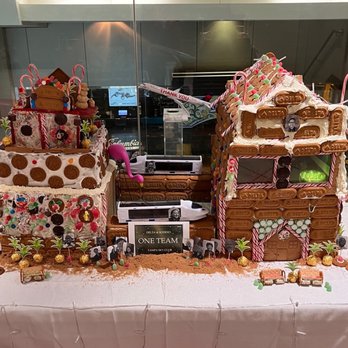 Delta Sky Club - Cute gingerbread house at check in (12/22/22) - Airport Lounges Near Me - Tampa, Florida