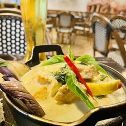 Four Region Thai Cuisine - Tofu Green Curry