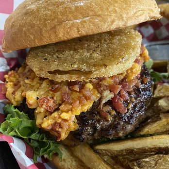 Backwoods Burger Bar - Pimento cheese and fried green tomato. - American Near Me - Kingsport, Tennessee Backwoods Burger Bar - Pimento cheese and fried green tomato. - American Near Me - Kingsport, Tennessee