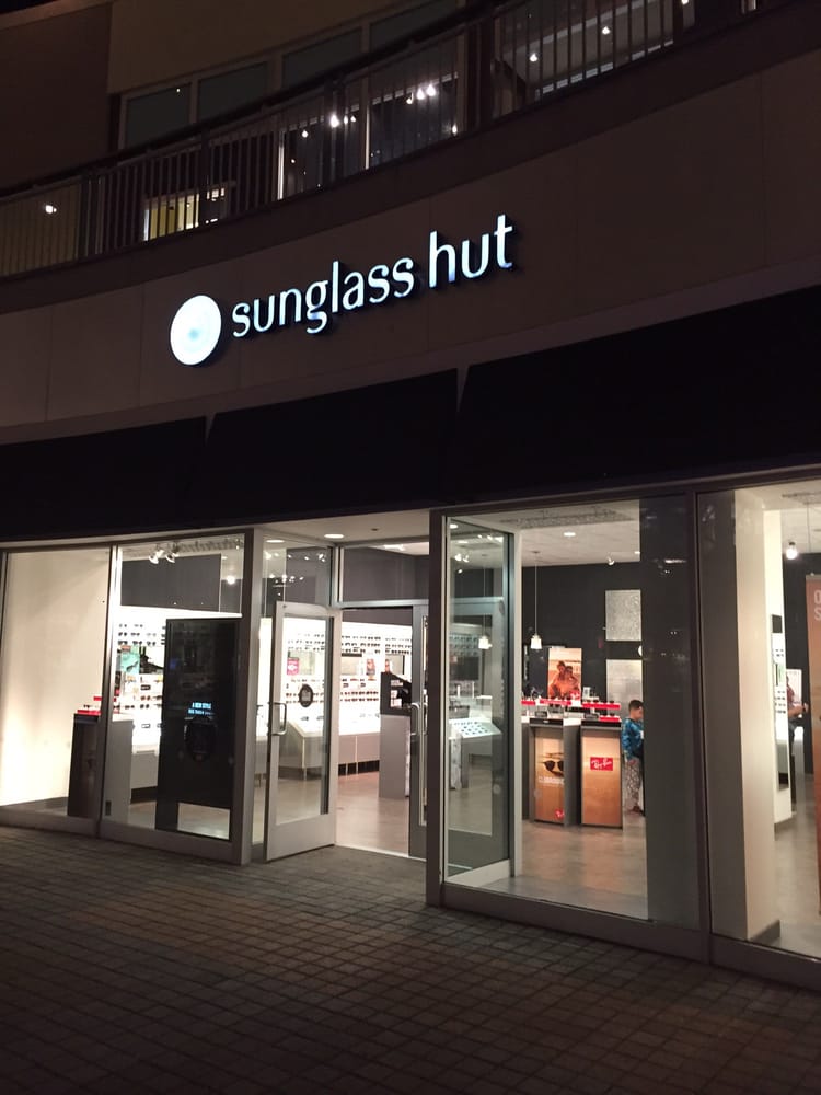 SUNGLASS HUT INTERNATIONAL Torrance, California Sunglasses Phone