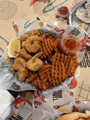 Hook & Reel Cajun Seafood & Bar by null