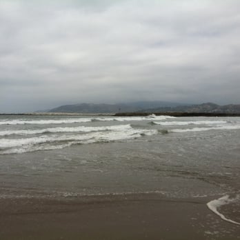 Surfers Knoll Beach - Waves - Beaches Near Me - Ventura, California Surfers Knoll Beach - Waves - Beaches Near Me - Ventura, California