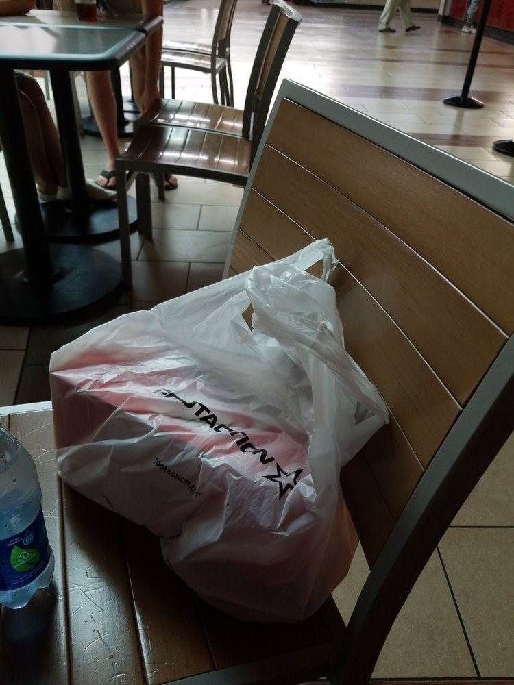 FOOTACTION Updated October 2024 1401 Greenbrier Pkwy, Chesapeake