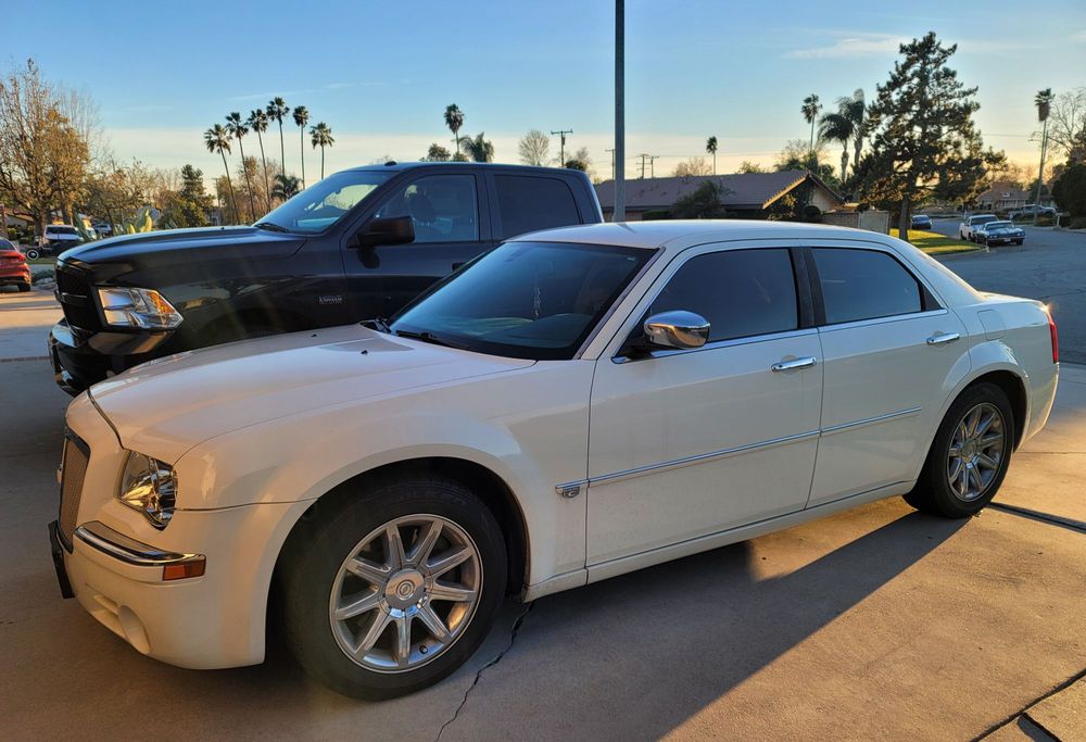 RIALTO AUTO GLASS & WINDOW TINTING Updated May 2024 93 Photos & 139