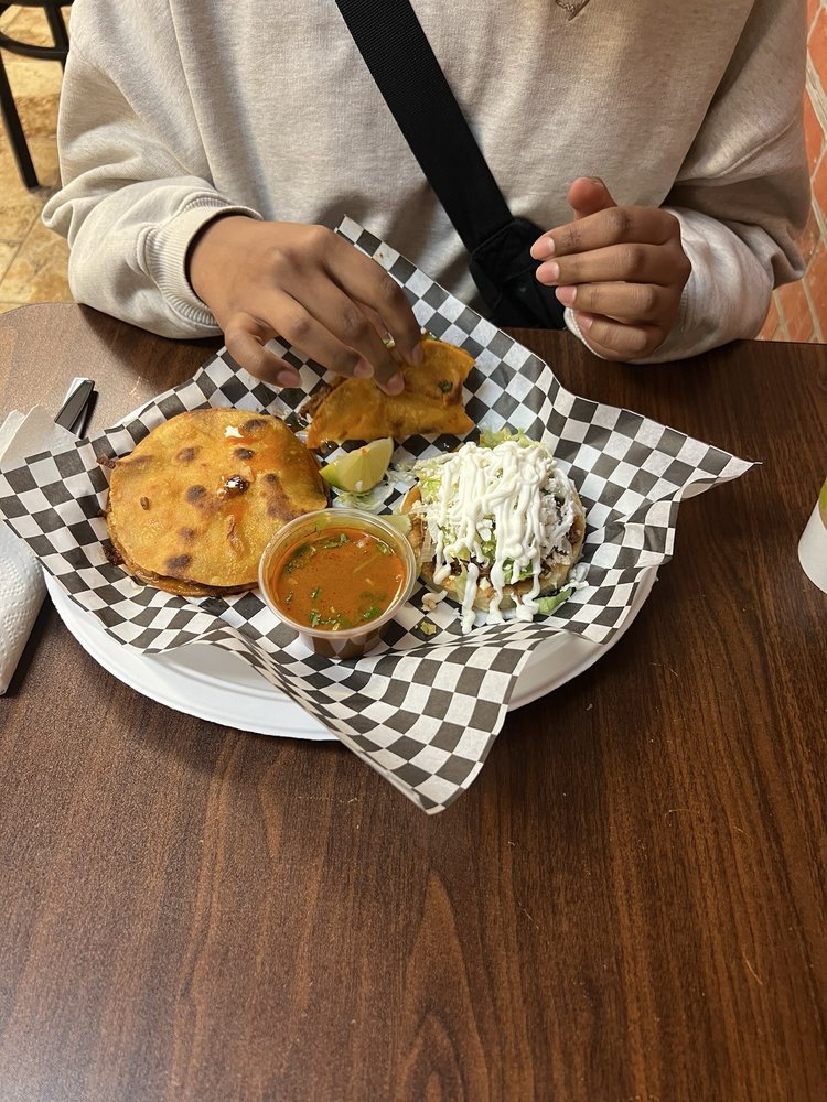 El Nopal Mexican Food