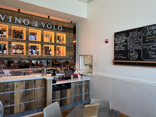 Vino Volo by null