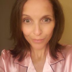 Salon Agape - Feeling fresh and fabulous thanks to Jackie at Salon Agape!  #SalonAgape#AvedaSalon#LoveMyHair