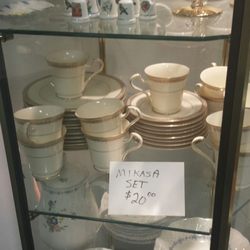 Stuf N Such - Pretty china