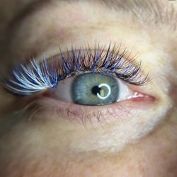 Siren & Sailor Lash Studio - We love to get creative with colored lashes!