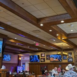 Oggie's Sports Bar