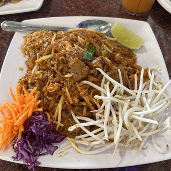 Thippawan Thai Restaurant - Pad Thai - Thai Near Me - Rancho Cucamonga, California
