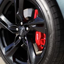 The Gloss Boss Detail - Wheel off detail + Ceramic coating the wheels and calipers