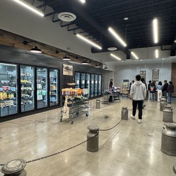 Meadowlark Dairy - Livermore - Inside - Ice Cream & Frozen Yogurt Near Me - Livermore, California