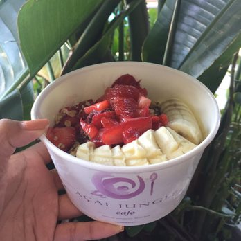 Acai Jungle Cafe - Power size: comes with granola, banana, açai and 1 topping (we chose strawberries). - Sandwiches Near Me - Burbank, California Acai Jungle Cafe - Power size: comes with granola, banana, açai and 1 topping (we chose strawberries). - Sandwiches Near Me - Burbank, California