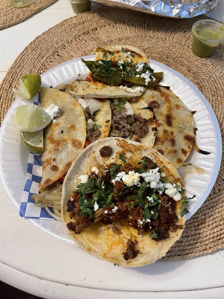 Tortas Y Tacos Dos Hermanos