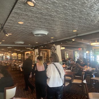 Pappadeaux Seafood Kitchen - Seafood Near Me - Phoenix, Arizona