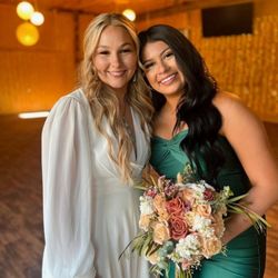 Trendy Stems - Thank you for letting Trendy Stems be a part of your big day!