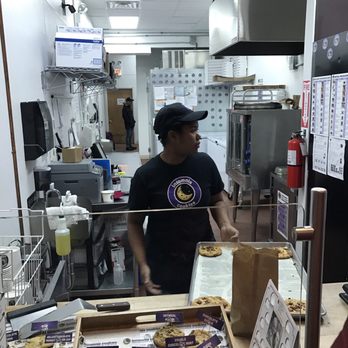 Insomnia Cookies - Desserts Near Me - Chicago, Illinois