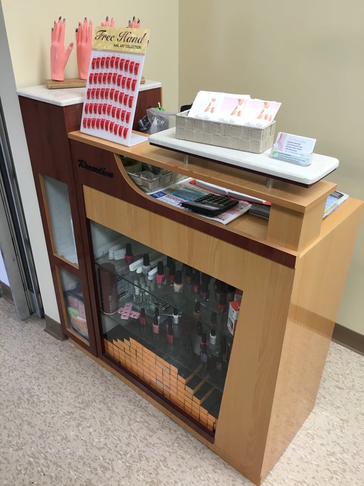 NAIL WORLD SALON Updated September 2024 110150 Government Road W