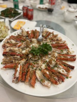 東粵海鮮酒家 Dong Yue seafood restaurant by null