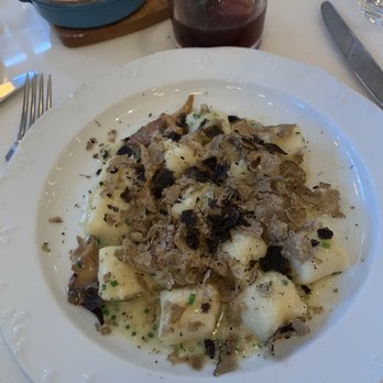 San Morello - gnocchi, chanterelle mushroom ragu, summer truffle - Italian Near Me - Detroit, Michigan San Morello - gnocchi, chanterelle mushroom ragu, summer truffle - Italian Near Me - Detroit, Michigan