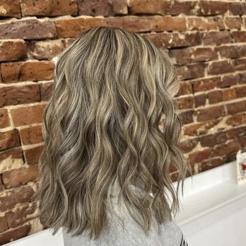 The Rustic Hair - Hair color done by Jadyn - Hair Salons Near Me - Mansfield, Texas