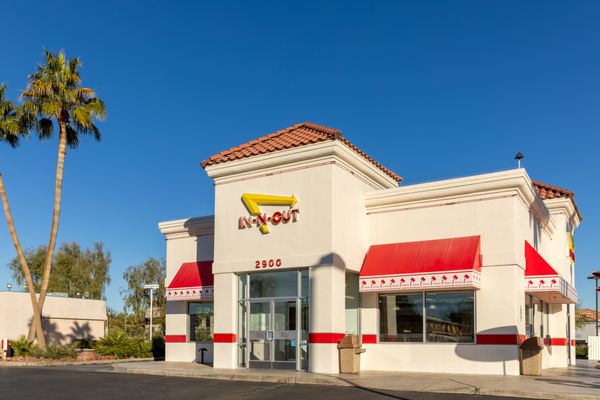In-N-Out Burger by null