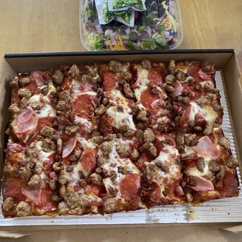 Jet's Pizza - Large Meaty Detroit Deep Dish Crust and Small Garden Salad with Raspberry Vinaigrette! - Pizza Near Me - Bloomfield Hills, Michigan