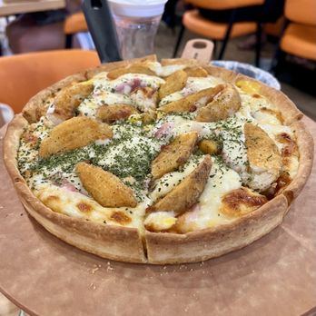 Goobne Chicken - Wedge potato pizza - Korean Near Me - Katy, Texas Goobne Chicken - Wedge potato pizza - Korean Near Me - Katy, Texas