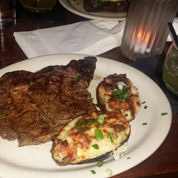 Simone on Sunset - Wine Bars Near Me - Houston, Texas Simone on Sunset - Wine Bars Near Me - Houston, Texas