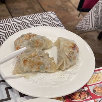 Dim Dim - Pork and chives Dumpling - Dim Sum Near Me - Chicago, Illinois