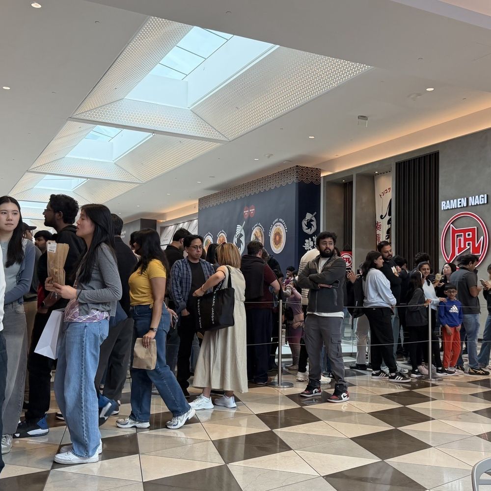 Alamo Drafthouse Cinema Mountain View - Long line for Ramon's outside the cinema - Cinema Near Me - Mountain View, California Alamo Drafthouse Cinema Mountain View - Long line for Ramon's outside the cinema - Cinema Near Me - Mountain View, California