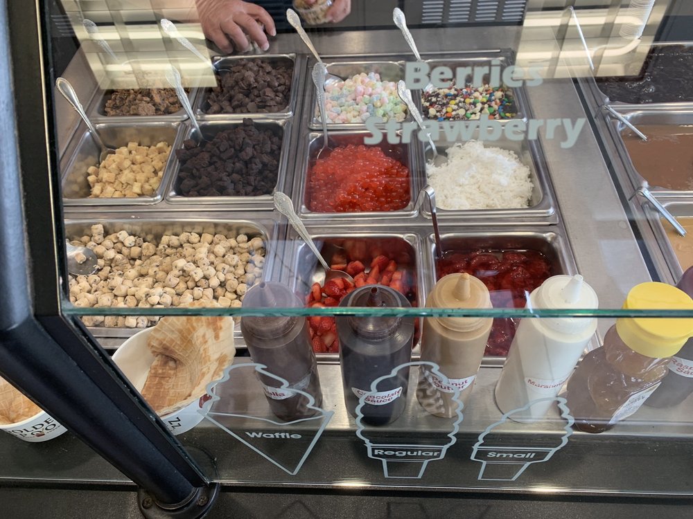 GOLDEN SPOON FROZEN YOGURT Updated September 2024 112 Photos & 136