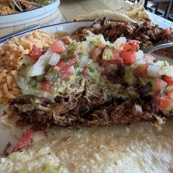 Ediberto's Taco Shop - A dry carnitas taco, the salsa had zero flavor - Mexican Near Me - Grants Pass, Oregon Ediberto's Taco Shop - A dry carnitas taco, the salsa had zero flavor - Mexican Near Me - Grants Pass, Oregon