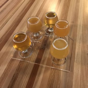 Grist House Craft Brewery - Beer flight. - Breweries Near Me - Pittsburgh, Pennsylvania Grist House Craft Brewery - Beer flight. - Breweries Near Me - Pittsburgh, Pennsylvania