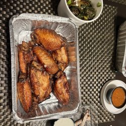 Boss ChicknBeer - If Stretch Armstrong had chickens these would be their wings!!!