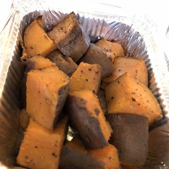 Une Année Brewery - Smoked sweet potato, feel free to put some bbq sauce on it - Breweries Near Me - Niles, Illinois