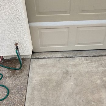 Pro Active Pest Control - Gaps at our garage door where mice/rats can sneak in. - Pest Control Near Me - Tracy, California