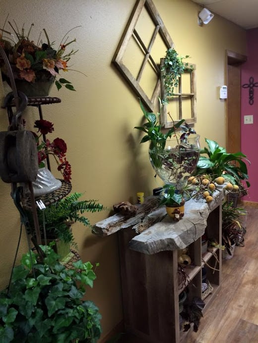 FLYING E FLORAL AND DESIGNS Updated August 2024 521 N Main St