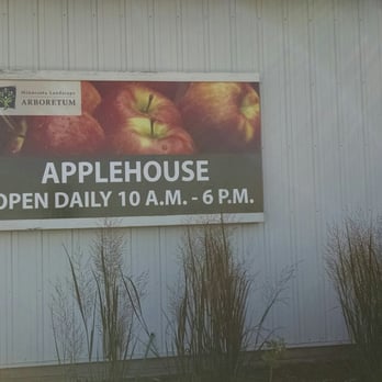 Minnesota Applehouse - Fruits & Veggies Near Me - Victoria, Minnesota