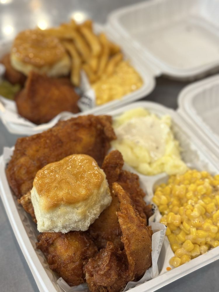 Food from Mike's Chicken