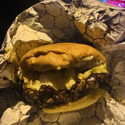 Jr Cheeseburger Single with hot peppers Jr Cheeseburger Single with hot peppers