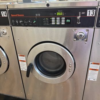 Windy Hill Coin Laundromat - Small Washer-$3.50-32 Minutes - Laundromat Near Me - North Myrtle Beach, South Carolina Windy Hill Coin Laundromat - Small Washer-$3.50-32 Minutes - Laundromat Near Me - North Myrtle Beach, South Carolina