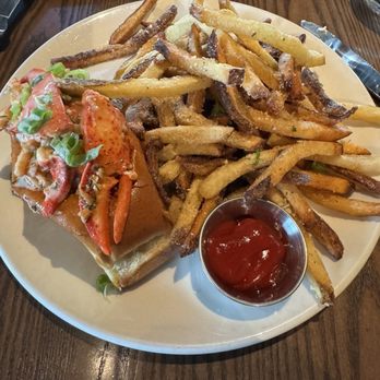 Burtons Grill & Bar - Lobster Roll (Warm) - New American Near Me - Richmond, Virginia Burtons Grill & Bar - Lobster Roll (Warm) - New American Near Me - Richmond, Virginia