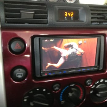 Mobile Masters - 07 Toyota FJ - Car Stereo Installation Near Me Mobile Masters - 07 Toyota FJ - Car Stereo Installation Near Me