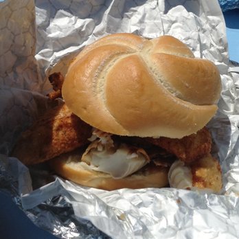 Bet's Fish Fry - Fried haddock sandwich - Seafood Near Me - Boothbay, Maine
