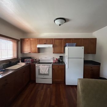 Kilauea Military Camp - full kitchen - Vacation Rentals Near Me - Volcano, Hawaii Kilauea Military Camp - full kitchen - Vacation Rentals Near Me - Volcano, Hawaii