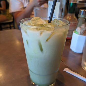 Moena Café - Matcha macadamia nut latte - Cafes Near Me - Honolulu, Hawaii Moena Café - Matcha macadamia nut latte - Cafes Near Me - Honolulu, Hawaii